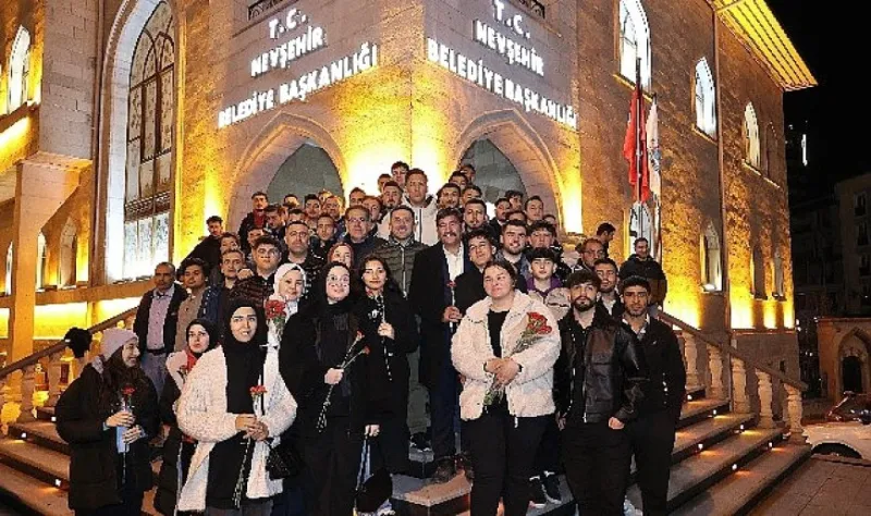 200 Öğrenci Başkanlık Makamında Sahur Yaptı