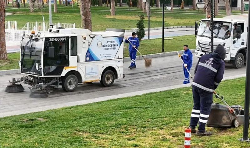 Başkan Çerçioğlu’ndan Efeler’de Bayram Temizliği
