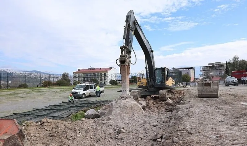Bayraklı’ya yeni spor tesisi