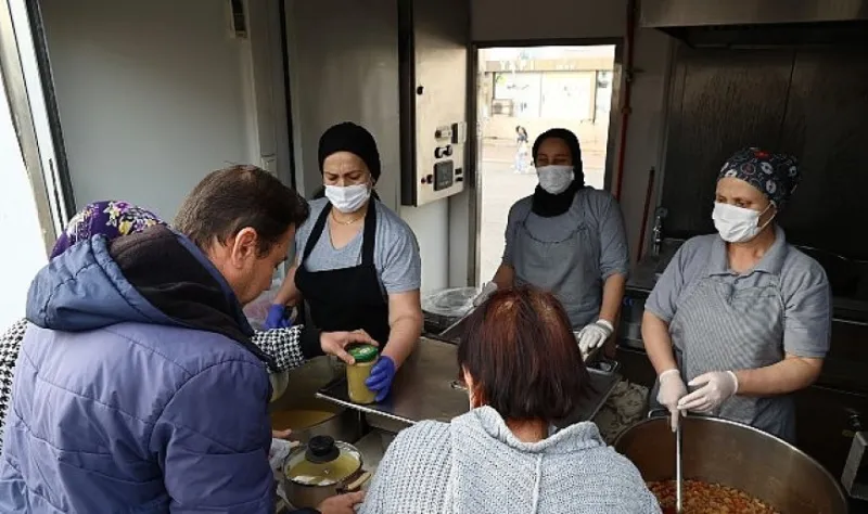 Büyükşehir’den Ramazan ayı boyunca 4 çeşit sıcak yemek ikramı