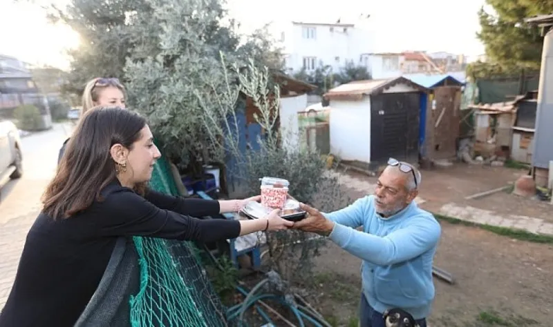 Güzelbahçe Belediyesi’nden Evlere İftar Servisi