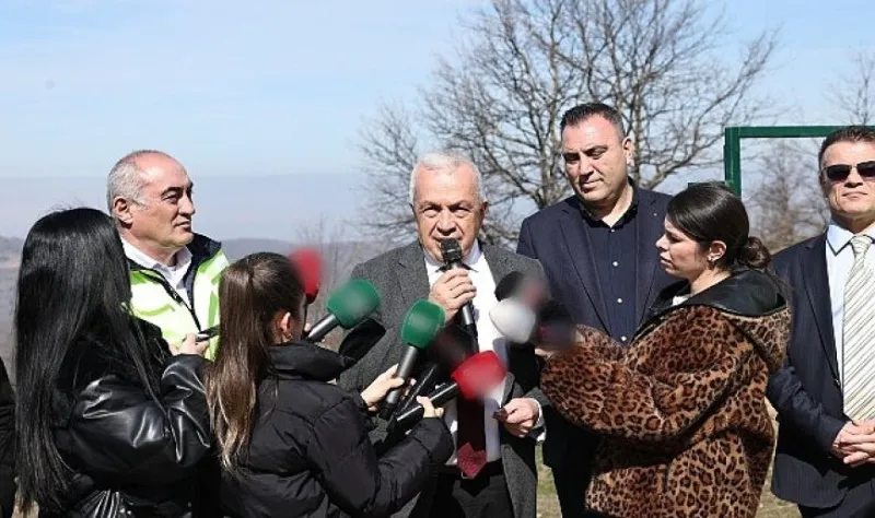 Nilüfer Belediyesi ahududu üretimi ile çiftçiye örnek olacak