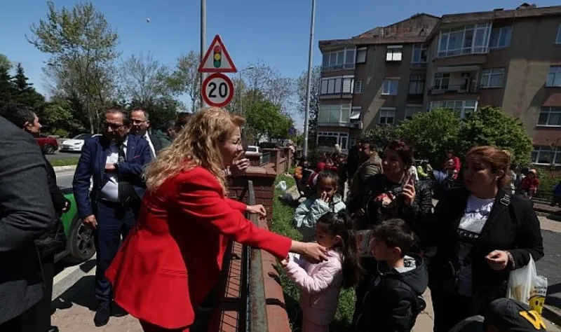 Bakırköy Belediyesi depreme karşı tüm birimleriyle sahada