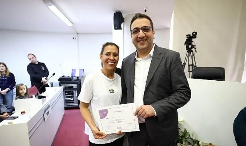 Balçova’da kursiyer annelere sertifika