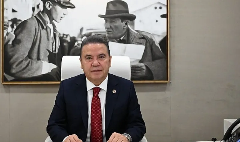 Başkan Muhittin Böcek’in 23 Nisan mesajı