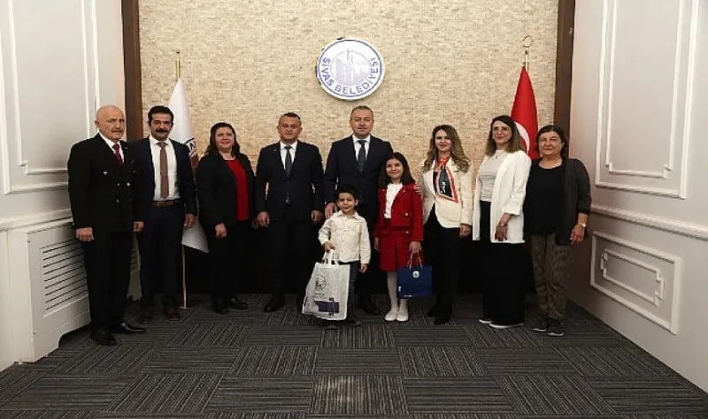 Başkan Uzun, Makamını Çocuk Başkana Devretti…