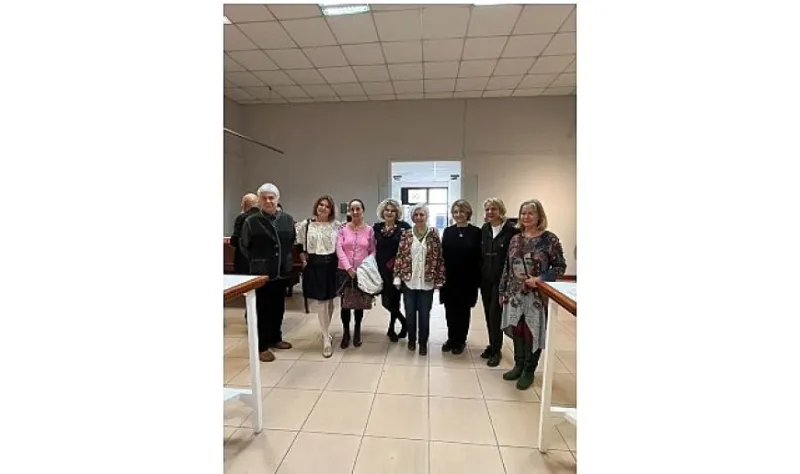 “Bir” Dakikalık Sanat Duruşu; ‘Nisan Geçidi Çağdaş Sanat Sergisi’ Ayvalık’ta