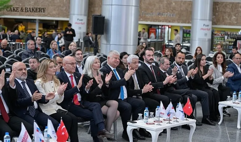 Doğal taşa hayat veren genç tasarımcılar ödüllerini aldı