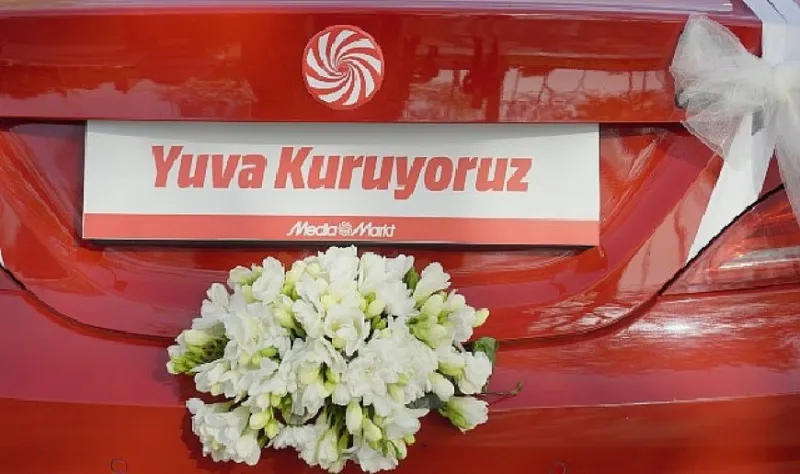 MediaMarkt Türkiye’nin ‘Gelin’ Arabası büyük ilgi gördü!