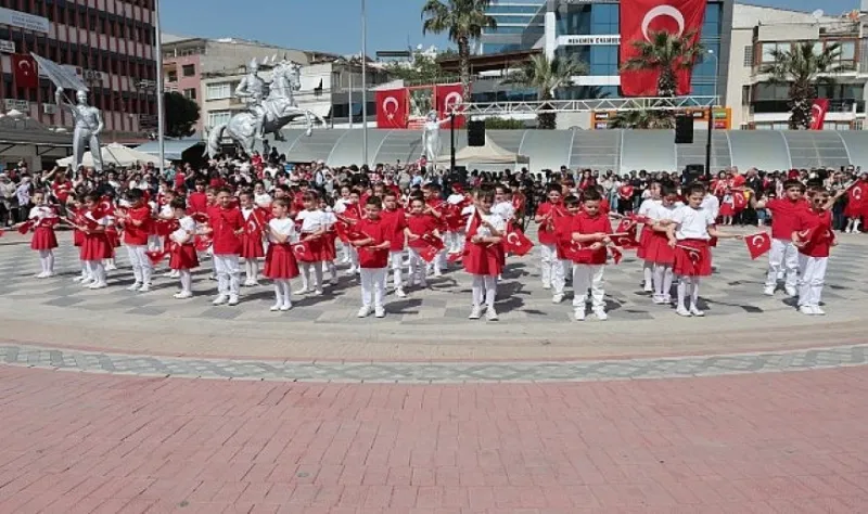 Menemen’de 23 Nisan coşkusu yaşandı