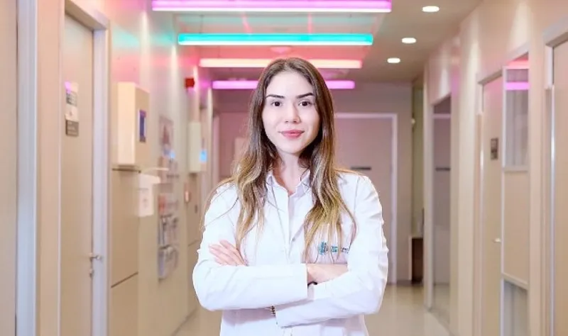 ‘mış gibi’ gülmek bile yetiyor…