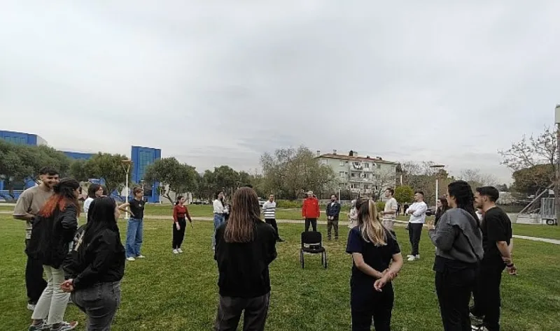 Rektör Prof. Dr. Budak, uluslararası öğrencilerle bir araya geldi