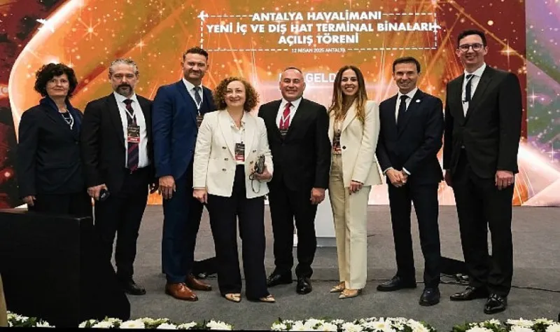 Yenilenen Antalya Havalimanı ilk yolcularını karşıladı