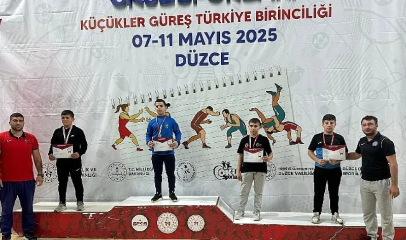Kartepeli Güreşçi Türkiye Şampiyonu Oldu