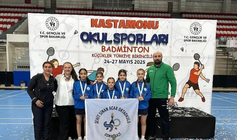 Osmangazili badmintonculardan namağlup şampiyonluk