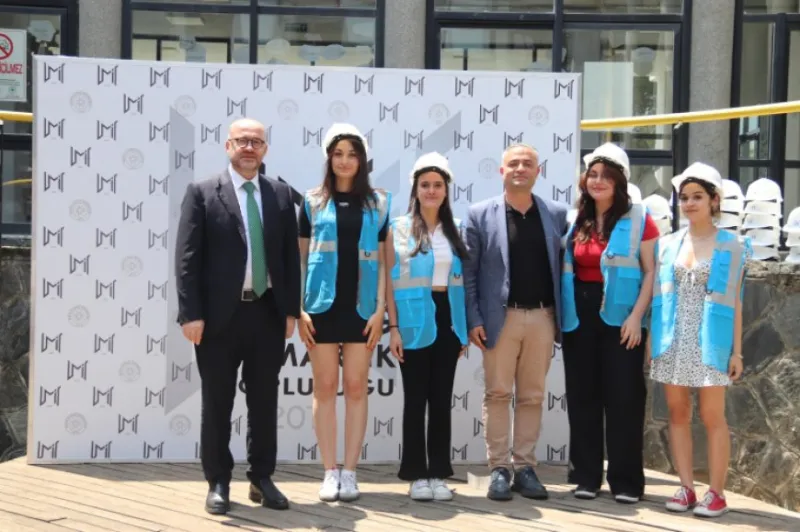 Bursa’da genç mimarlar ilk baretlerini taktı