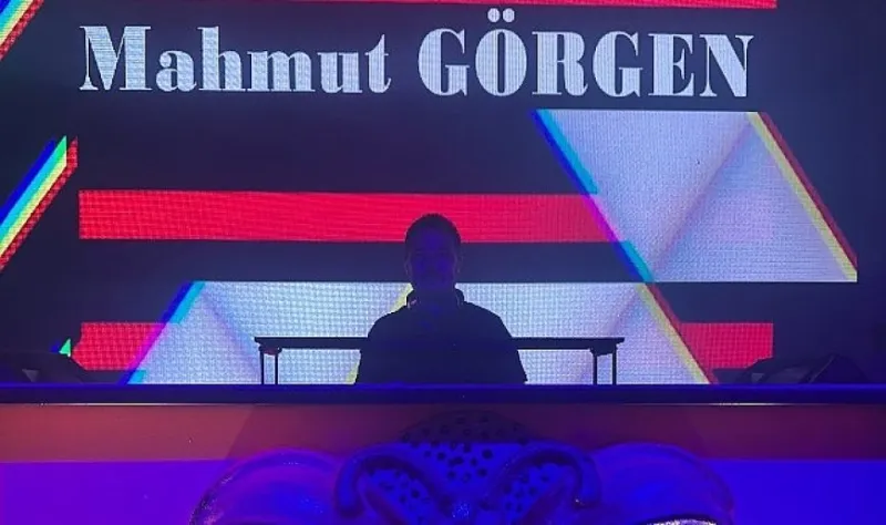 Dans Etmeyen Kalmadı: Mahmut Görgen Butterfly Party’yi Uçurdu!