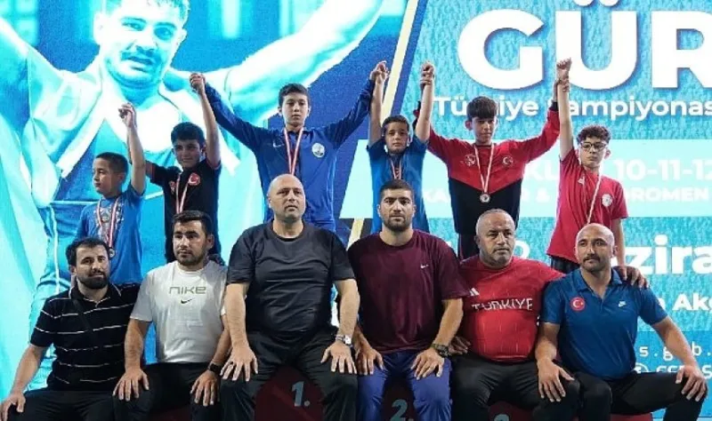 Kartepeli Güreşçiler Türkiye Şampiyonası’na Damga Vurdu!