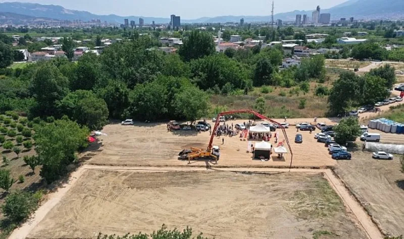 Osmangazi Belediyesi ilçeye yeni bir spor tesisi daha kazandırıyor