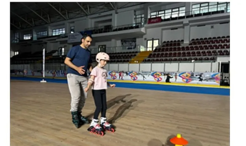 Büyükşehir’in tekerlekli paten kursunda kayıt zamanı