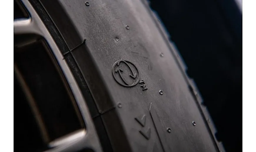 Pirelli, %70’ten Fazla Biyo-bazlı ve Geri Dönüştürülmüş Malzeme İçeren İlk Standart Üretim Lastiğini Tanıttı
