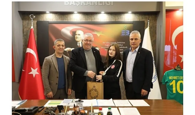 Edremit’in gururu Ecrin Yanıt’tan bir Türkiye Şampiyonluğu daha
