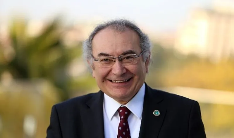 Prof. Dr. Nevzat Tarhan:   “Dijital dünya, görünmezlik pelerini ile hata yaptırıyor”