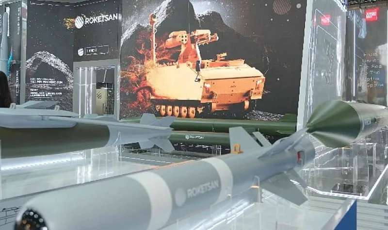 ROKETSAN, iş ortaklarıyla birlikte Suudi Arabistan’daki WDS Fuarına Çıkarma Yapıyor