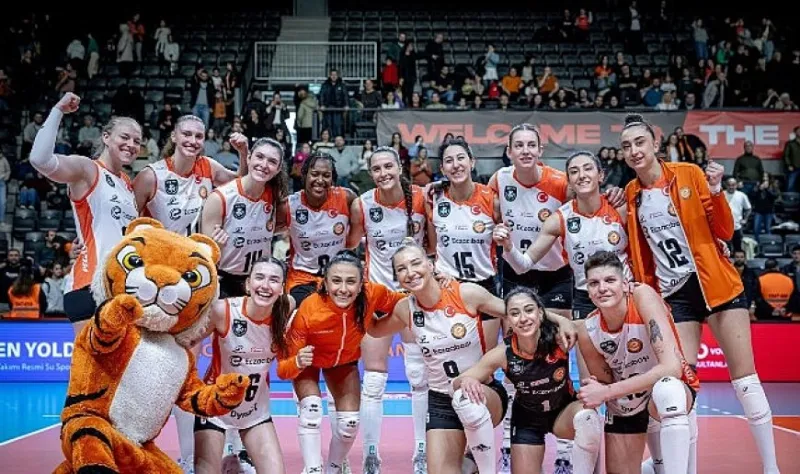 Eczacıbaşı Dynavit normal sezonu galibiyetle tamamladı