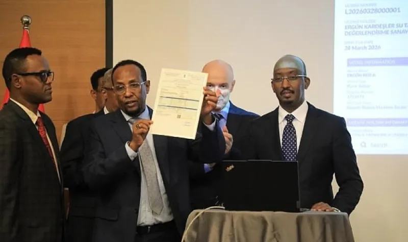 Somali’de ilk uluslararası balıkçılık lisansı bir Türk gemisine verildi