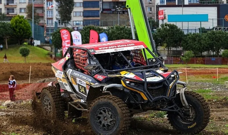 Trabzon Offroad Yarışı'nda Alver ve Oğuz Zirvede