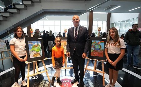 Gaziemirli çocuklar “Toprak” temalı resimleriyle iklim krizine dikkat çekti