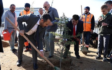 Konya Büyükşehir Özel Öğrenciler Fidan Dikim Etkinliği Düzenledi