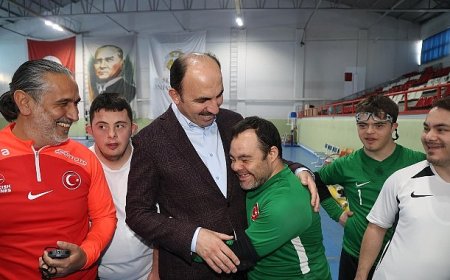 Başkan Altay: “Özel Gereksinimli Kardeşlerimizin Başarı ve Cesaretinin Herkese İlham Kaynağı Olmasını Diliyorum”