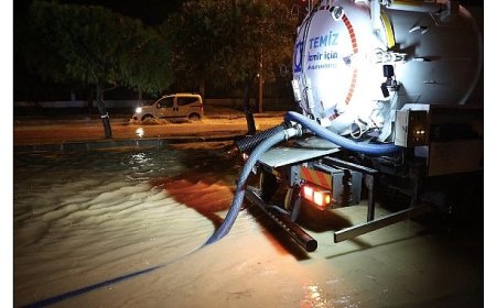 Çeşme Belediyesinden olağanüstü yağışa olağanüstü müdahale
