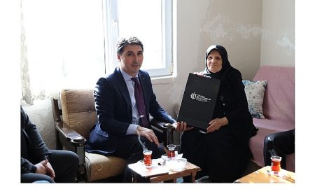 Kocaeli Büyükşehir acıları hafifletiyor