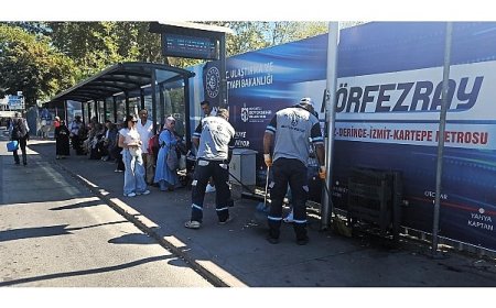 Büyükşehir’le duraklar temiz ve bakımlı