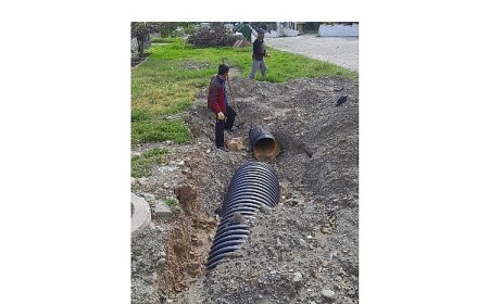 Edremit’te yağışlara karşı önlem: Narlı’da yağmur suyu hattı çalışmaları