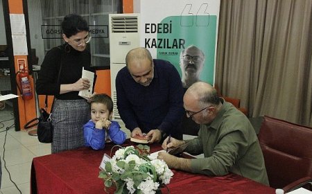 Faruk Duman, Nilüfer’de yazarlık serüvenini ve “Balıklarla İlgili Rivayet”i anlattı