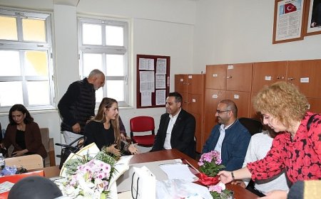 “Çiğli Belediyesi’nden Öğretmenler Günü’nde Anlamlı Kutlama”