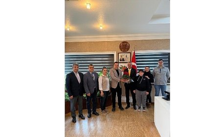 Başkan Topaloğlu’nun Öğretmenler Gününü kutladılar