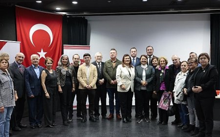 ​Mustafa Necati Öğretmenler Günü’nde Konak’ta anıldı