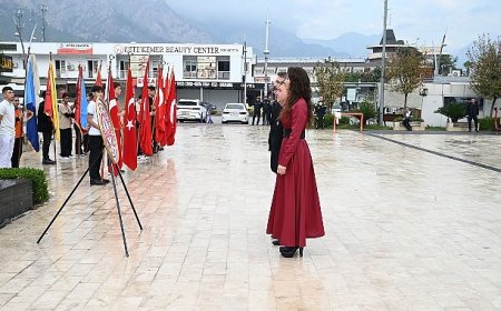 Kemer’de Öğretmenler Günü töreni