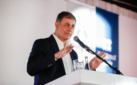 İzmir Büyükşehir’den Tugay’dan TCDD’ye sert çıkış: Ray kirasını sıfırlayın, 90 dakikayı hemen getireyim