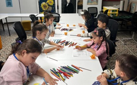 İzmir’de Başkan Tugay’dan çocuklara: ”Her şey sizin için”