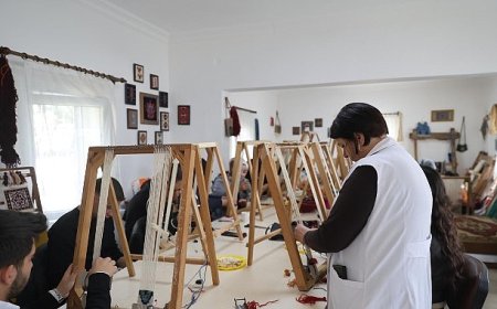 NEVÜ’lü Öğrenciler Uygulamalı “Dokuma Atölyesi” Etkinliğine Katıldı