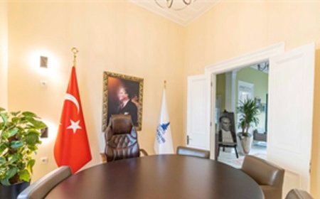 Başkan Tugay “Ay Yıldızlı Konak” seçimini anlattı