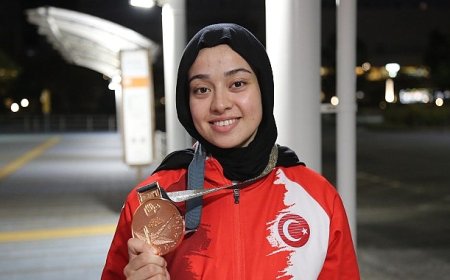 Esma Gökülü, İşitme Engelliler Olimpiyatlarında Bronz Madalya Alarak Ülkemizin Gururu Oldu