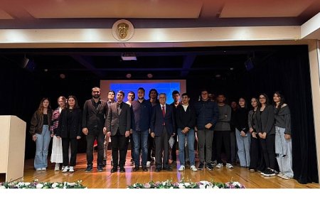 EÜ’de “Atatürk Cumhuriyeti’nin Evrensel Boyutları” anlatıldı