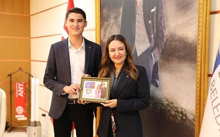 Büyükşehir Başkan Vekili Özdemir’e “Genç Kart”ı anlattı